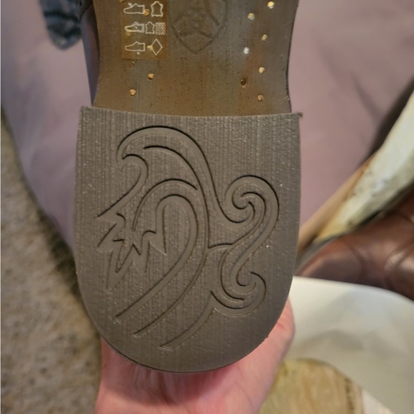 Womens Ariat Boots Brown with blue stitching - Picture 5 of 9